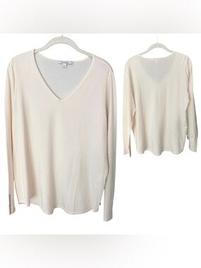 Chico's Soft Cream V-Neck Long Sleeve Sweater